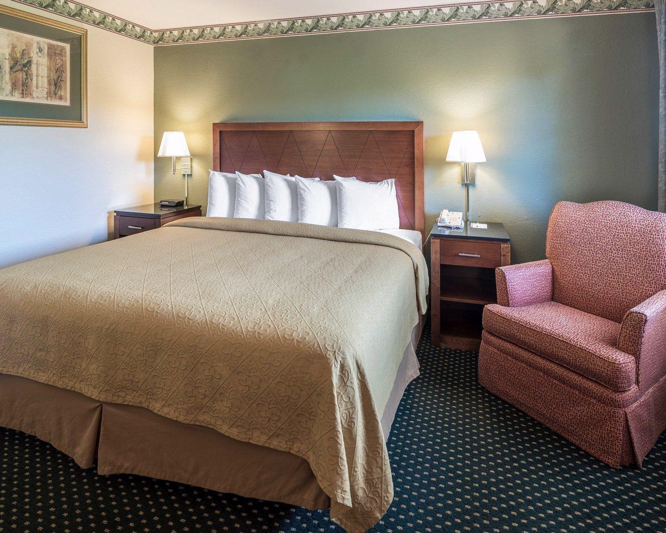 Quality Inn & Suites Lexington Bagian luar foto