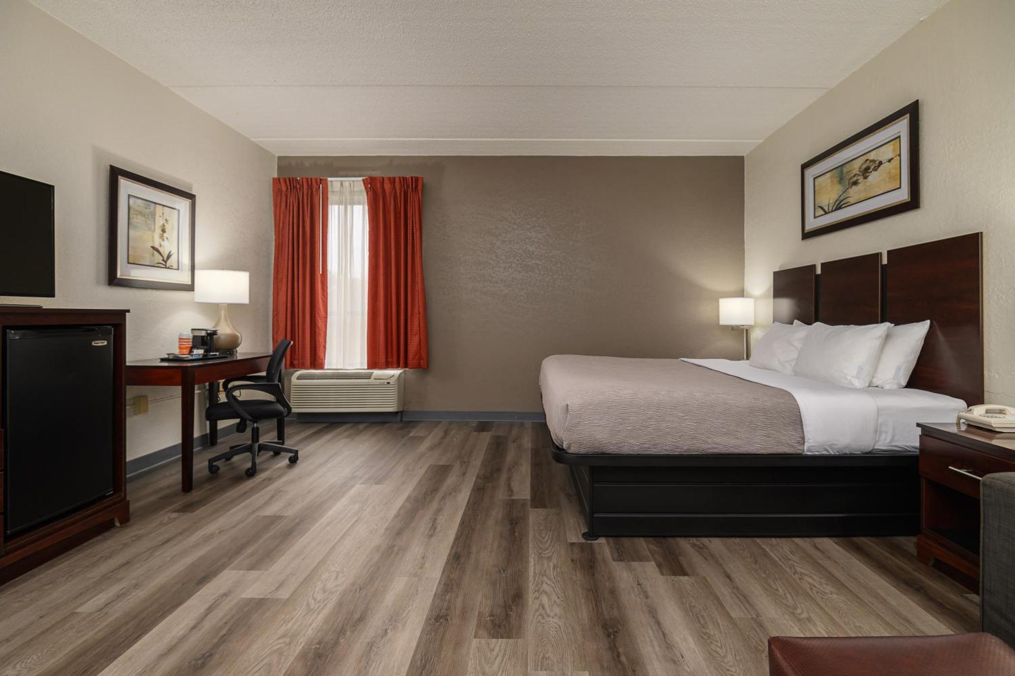 Quality Inn & Suites Lexington Bagian luar foto