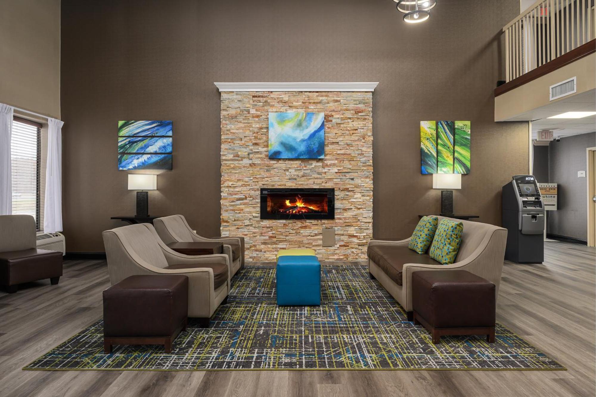 Quality Inn & Suites Lexington Bagian luar foto